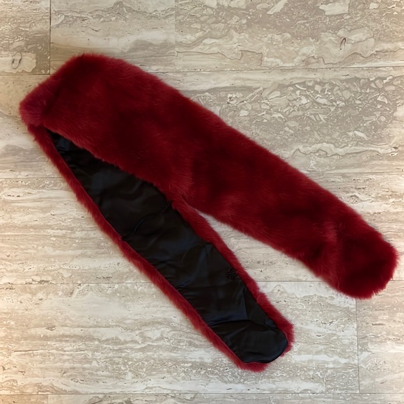 Parkhurst Faux fur scarf - Picture 1 of 6